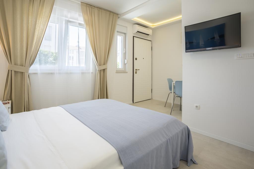 Lusea Apartments Split Bagian luar foto
