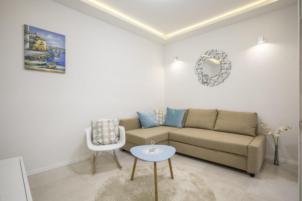 Lusea Apartments Split Bagian luar foto